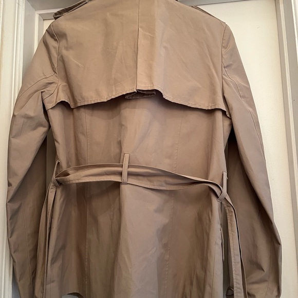 NWT short trench by Forever 21 size M - Picture 4 of 13